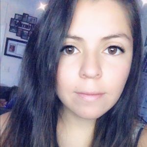 Meet your Posher, Gaby